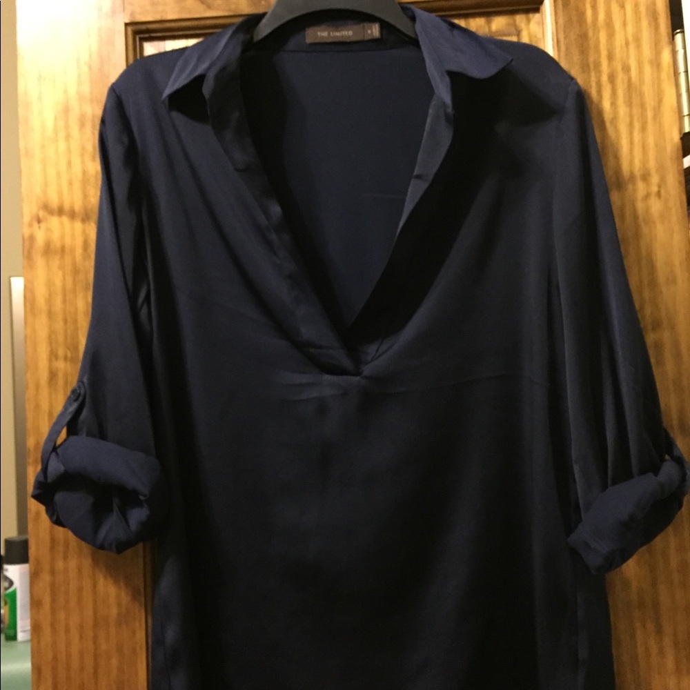 Silky navy The Limited top! Beautiful!!!